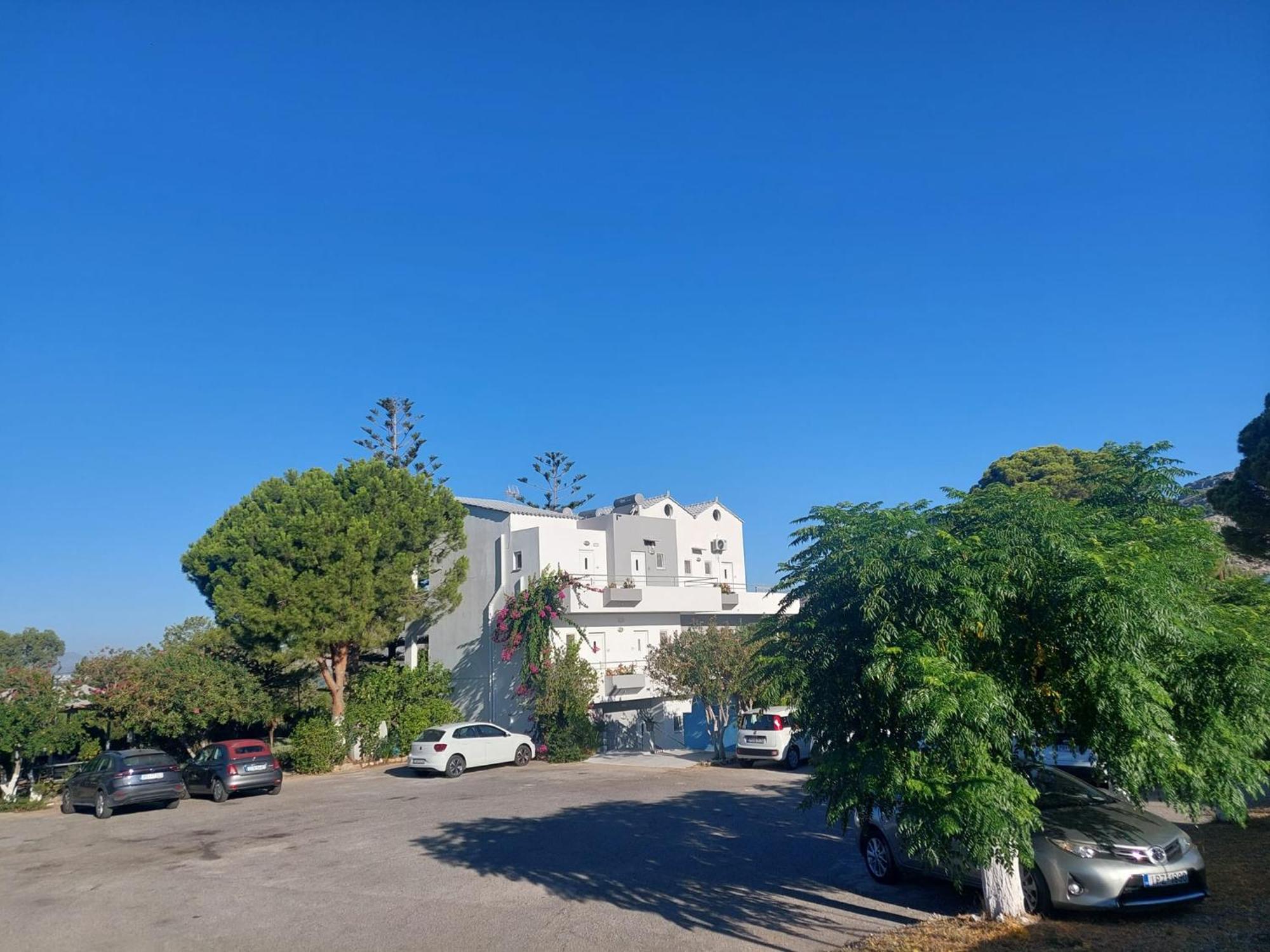 George Beach Studios Pefki Dış mekan fotoğraf